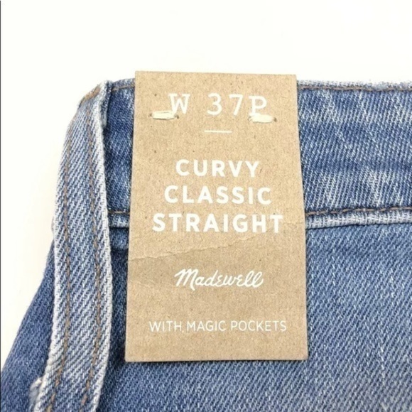 Madewell Petite Curvy Classic Straight Jeans in Meadowland Wash - Picture 7 of 10